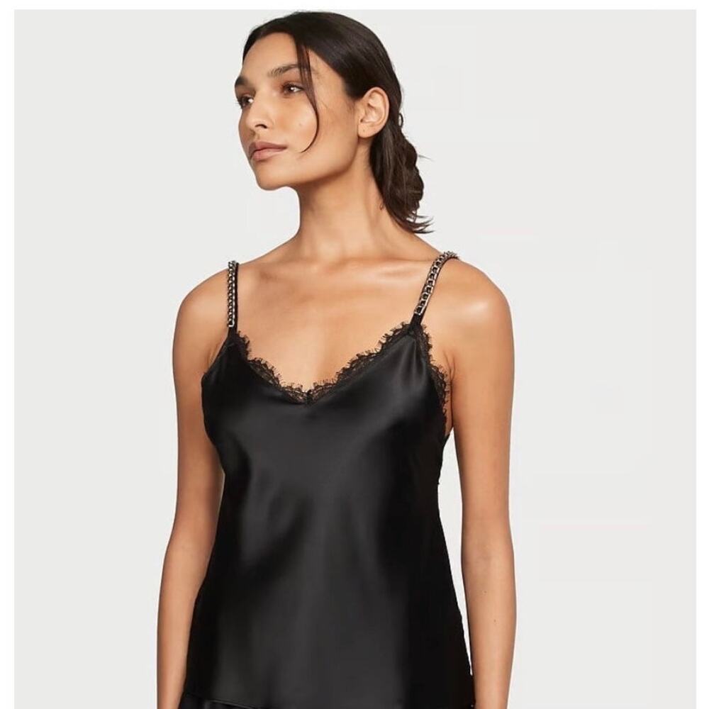 New Victoria’s Secret Black Satin Cami Size Small Gold Chain Strap Lace Back